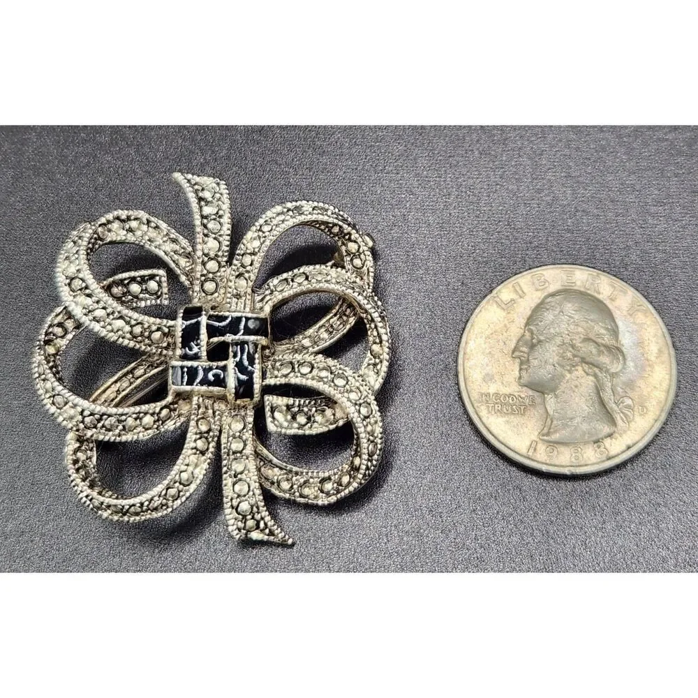 Vintage Silver-toned Marcasite Brooch